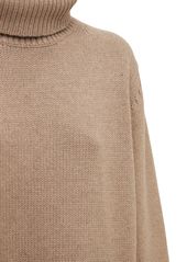 Totême Wool & Cashmere Turtleneck Sweater
