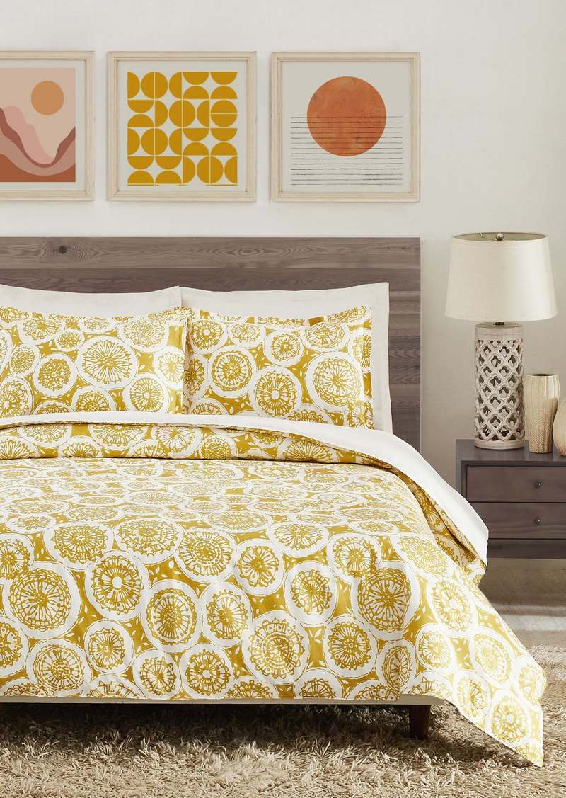 Trina Turk Peking Handicraft Inc  STAR DOT KING DUVET 3-PIECE SET / YELLOW