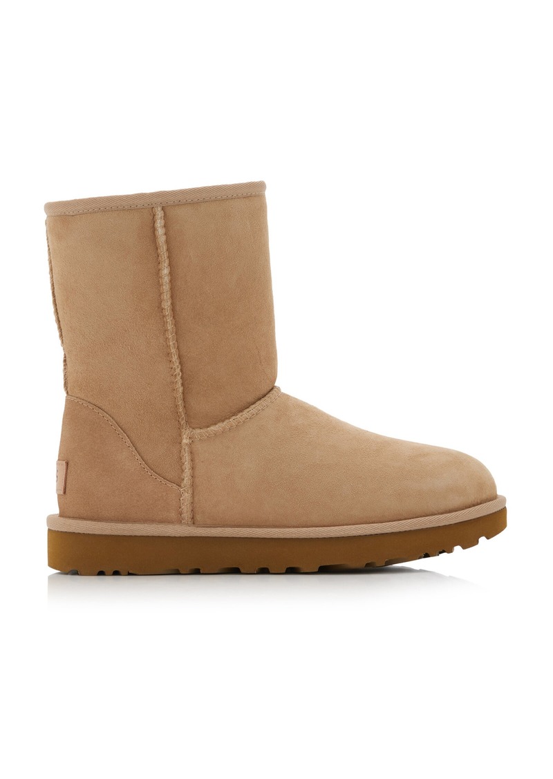 UGG - Classic Short II Sheepskin Ankle Boots - Neutral - US 5 - Moda Operandi