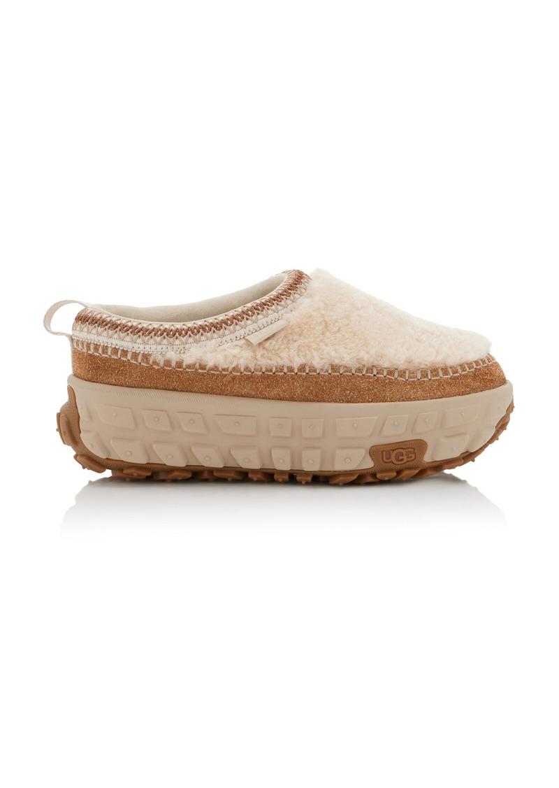 UGG - Venture Daze Suede Platform Slippers - White - US 5 - Moda Operandi