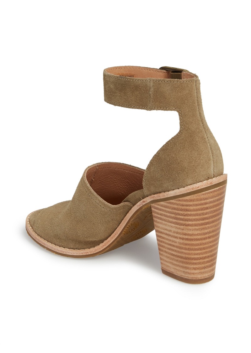 ugg aja ankle strap sandal