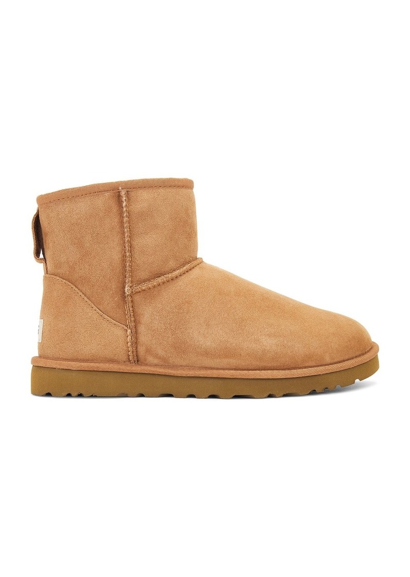 UGG Classic Mini