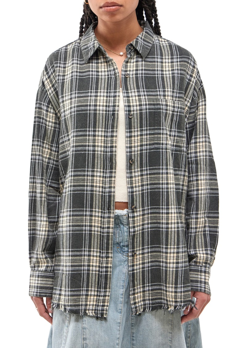 Urban Outfitters Exclusives BDG Urban Outfitters Sadie Plaid Frayed Hem Flannel Button-Up Shirt in Black at Nordstrom Rack