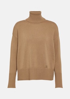 Valentino Cashmere turtleneck sweater