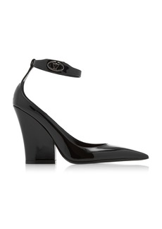 Valentino Garavani - Vlogo Lockette Leather Pumps - Black - IT 41 - Moda Operandi