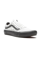 Vans x Supreme Old Skool Pro "Grid White" sneakers