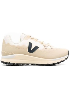 VEJA mountain-panelled low-top sneakers