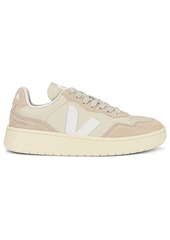 Veja V-90 Sneaker