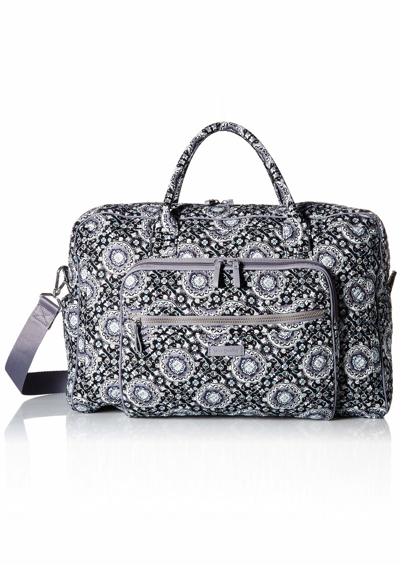 vera bradley iconic weekender