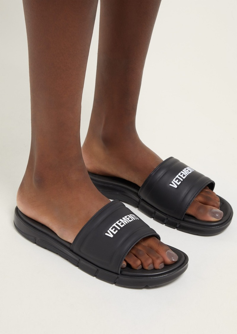 vetements reebok slides