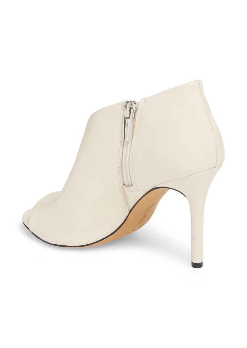 vince camuto careeta pump