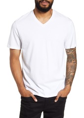 Vince Regular Fit Garment Dyed V-Neck T-Shirt in Optic White at Nordstrom