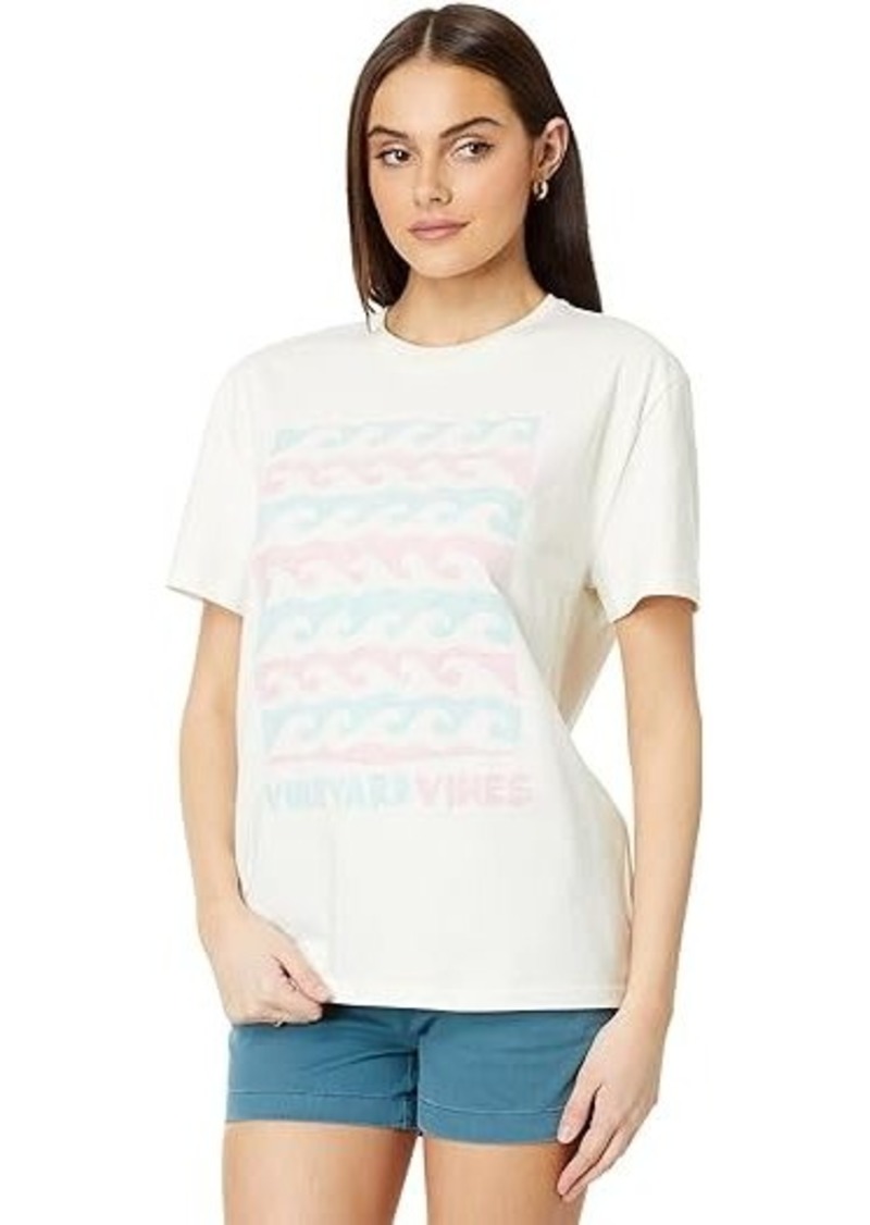 Vineyard Vines Reverse Printed Waves Ss T