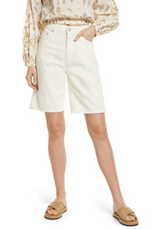 Closed Straight Leg Denim Shorts in Creme at Nordstrom