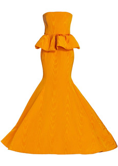Oscar de la Renta Strapless Peplum Gown