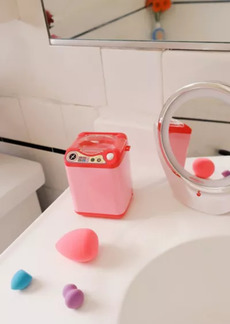 Urban Outfitters Exclusives Beauty Washing Machine