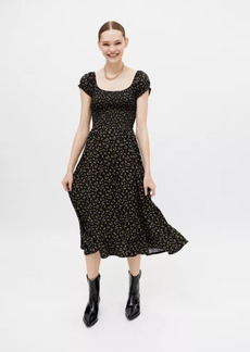 Urban Outfitters Exclusives UO Tessie Smocked Puff Sleeve Midi Dress