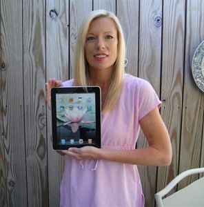 Announcing the Winner of the Apple iPad Giveaway!